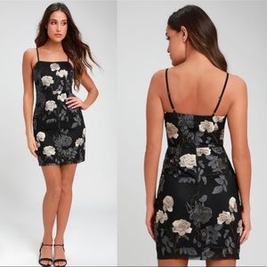 NWT lulus Elston Floral embroidered Bodycon dress mini size XS